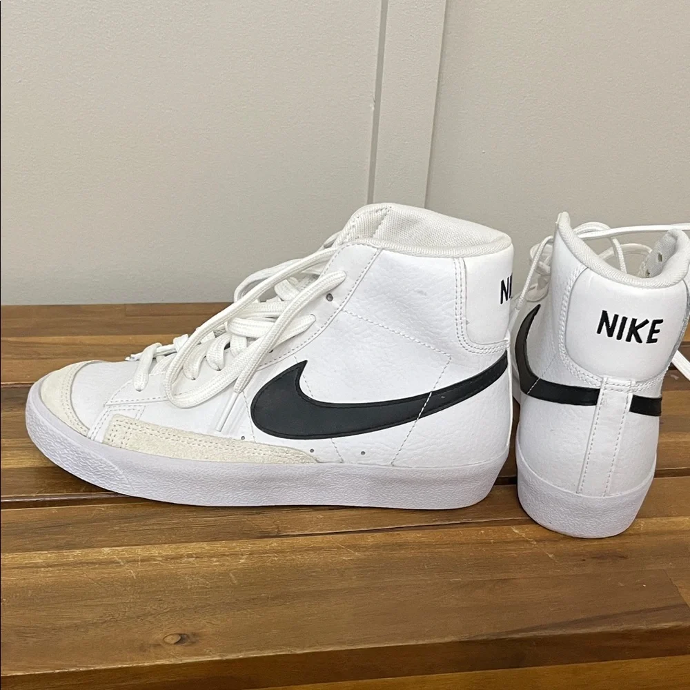 Nike White and Black High-Tops - Picture 3 of 9